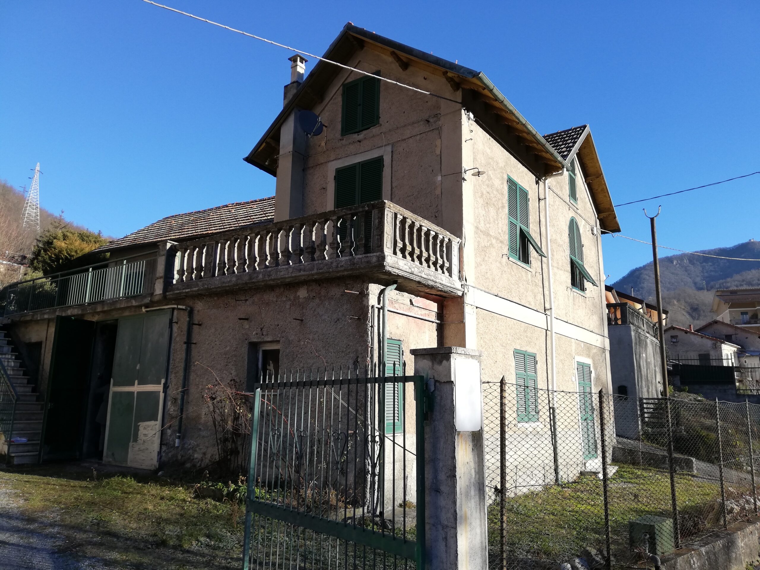 RISTRUTTURAZIONE E AMPLIAMENTO VILLA - BOGGERI s.p.a